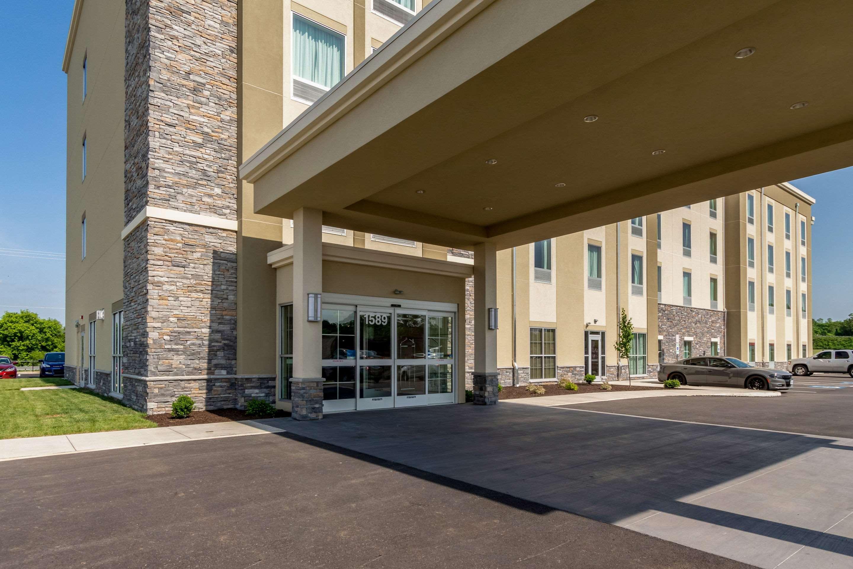 Comfort Inn & Suites - Harrisburg Airport - Hershey South Middletown  Eksteriør billede
